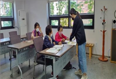 2022 성인문해 교육 프로그램 「글 속에 담긴 나」 활동사진 섬네일 파일